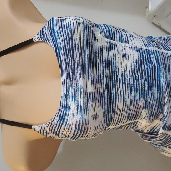 Lululemon purple/blue racerback top 6 - Picture 2 of 8